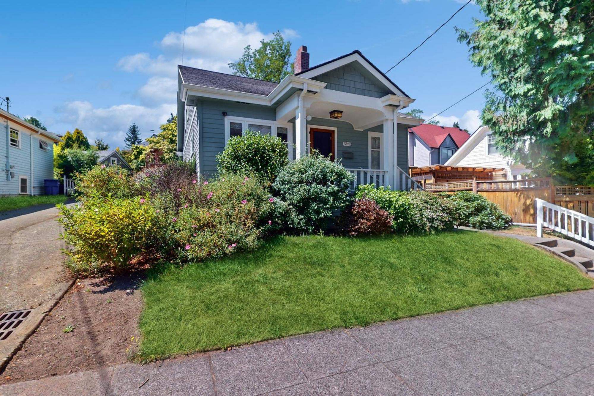 Krikwood Place Seattle Exterior photo
